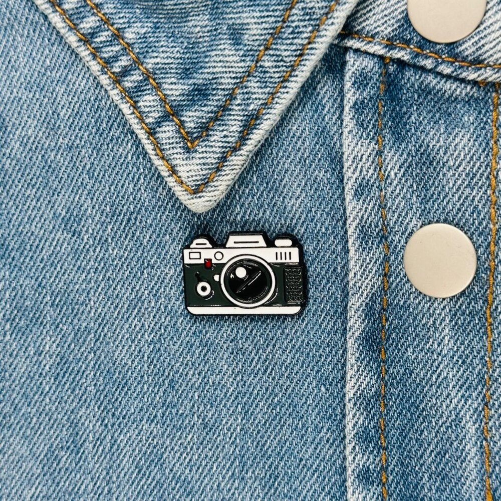 ⭐Vintage Retro Camera Enamel Pin  Black & Silver Photography Accessory Traveling